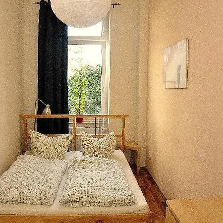 Fewo-dresden-neustadt-zentral-preiswert-l5 Lejlighed *